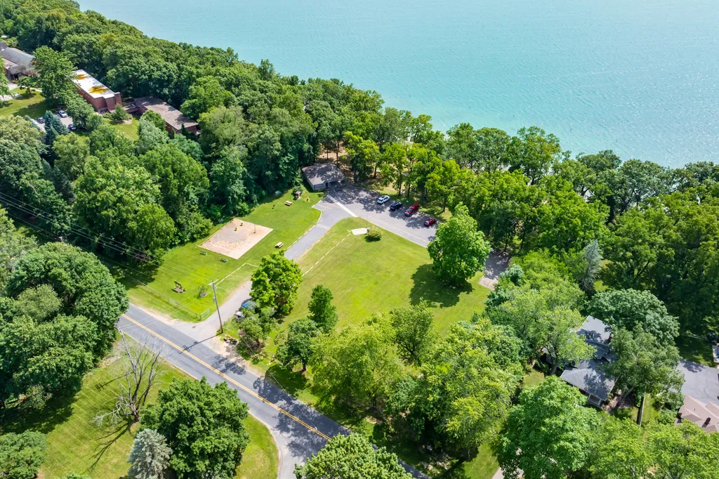 3818 Heights Drive Ross Township MI 49060