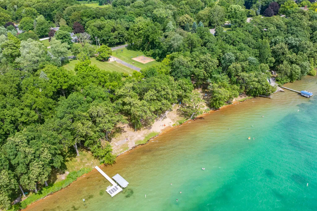 3818 Heights Drive Ross Township MI 49060