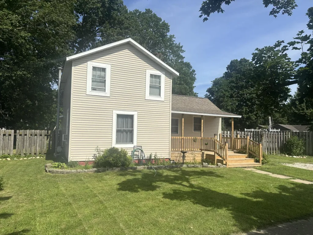 121 S Railroad Street Lawton Village MI 49065
