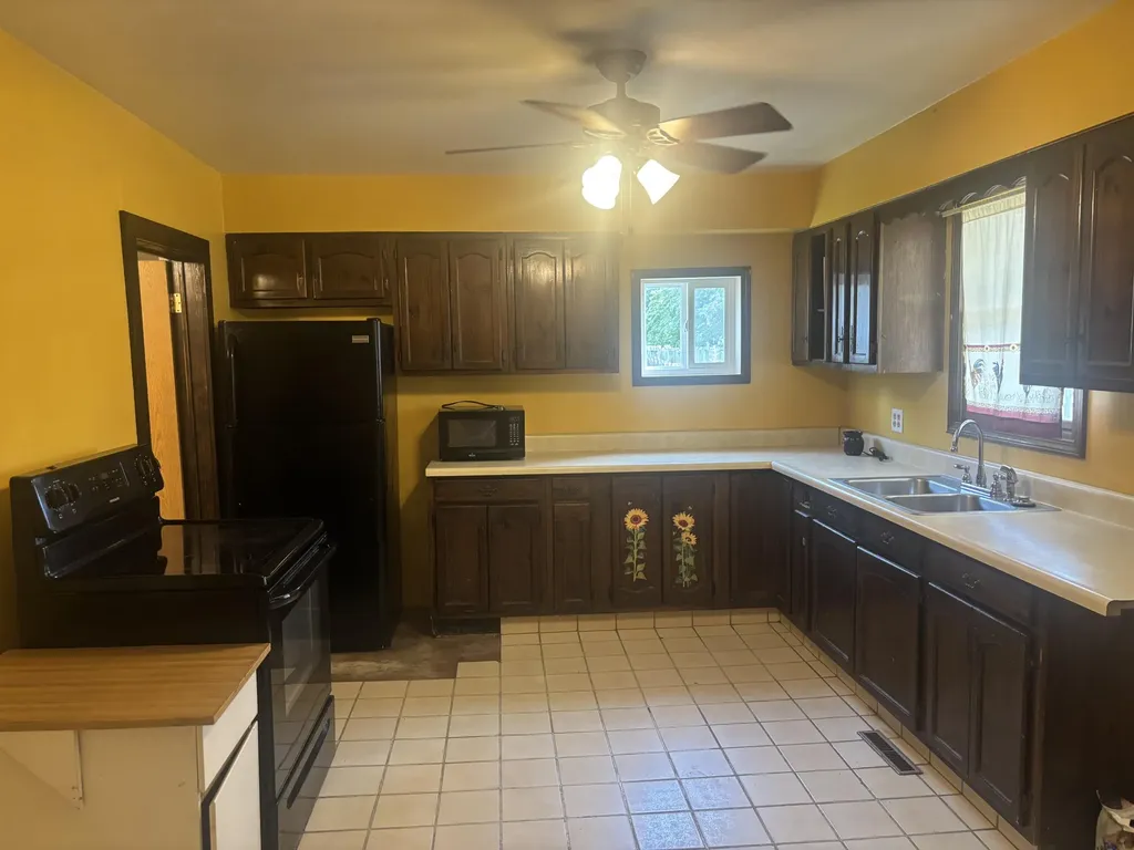 121 S Railroad Street Lawton Village MI 49065