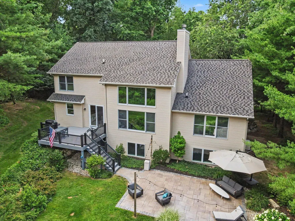 8203 Barony Point Texas Charter Township MI 49071