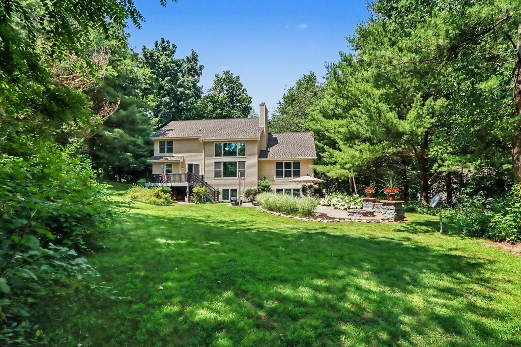 8203 Barony Point Texas Charter Township MI 49071