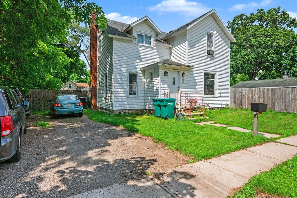 304 Fifth Avenue Three Rivers City MI 49093