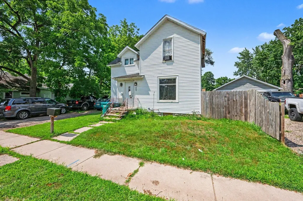 304 Fifth Avenue Three Rivers City MI 49093
