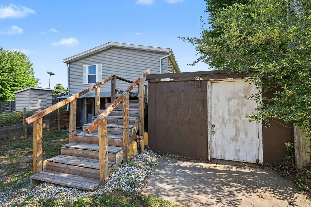 8691 S Elm Avenue Croton Township MI 49337