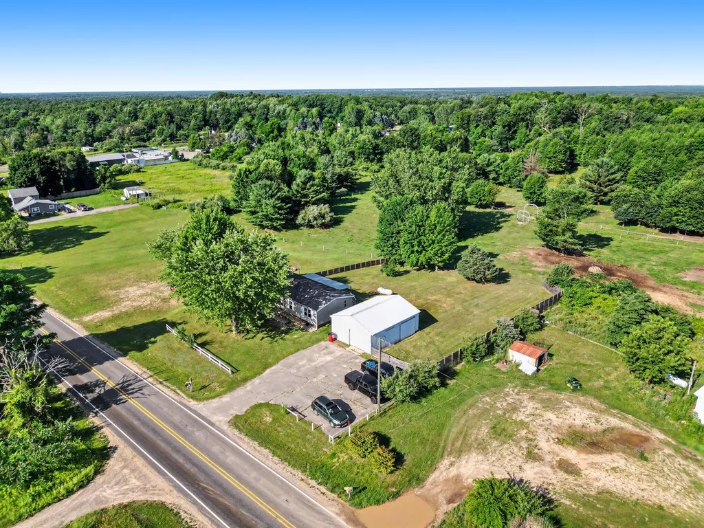 8691 S Elm Avenue Croton Township MI 49337