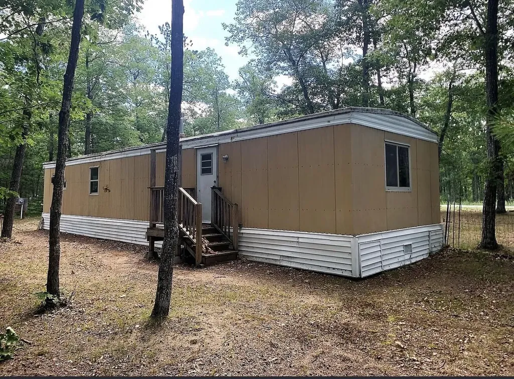 7614 Co Road 646 Rogers Township MI 49779