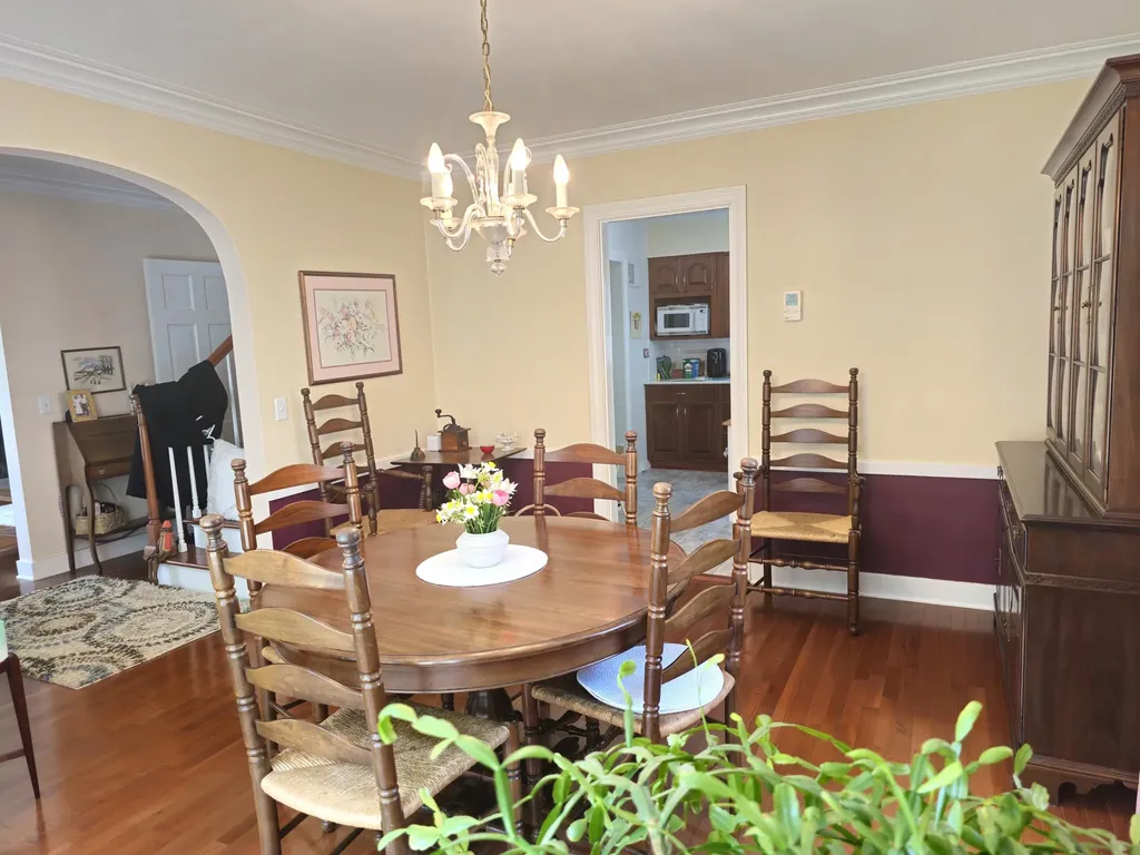 2236 Tipperary Road Kalamazoo City MI 49008