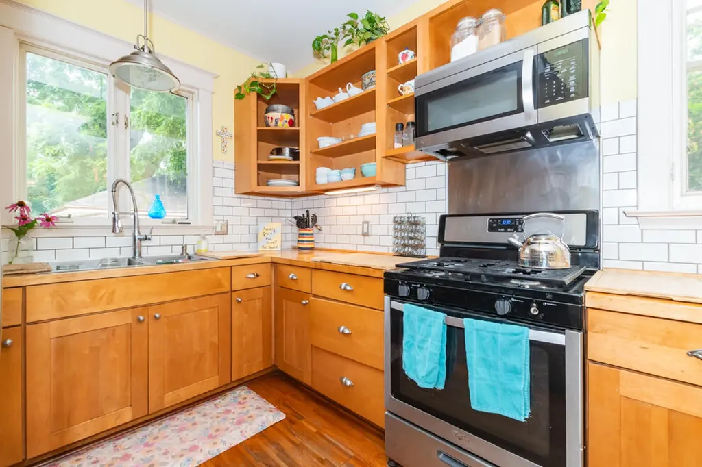 119 Prairie Avenue Kalamazoo City MI 49006