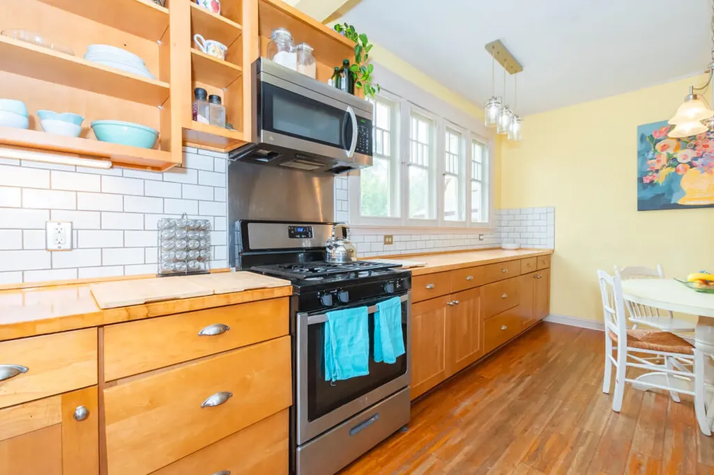 119 Prairie Avenue Kalamazoo City MI 49006