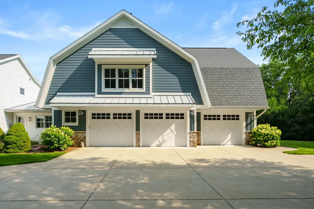 10030 W Rs Avenue Texas Charter Township MI 49071