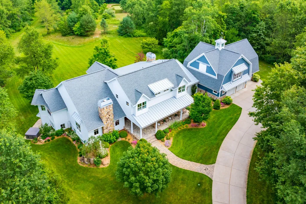 10030 W Rs Avenue Texas Charter Township MI 49071
