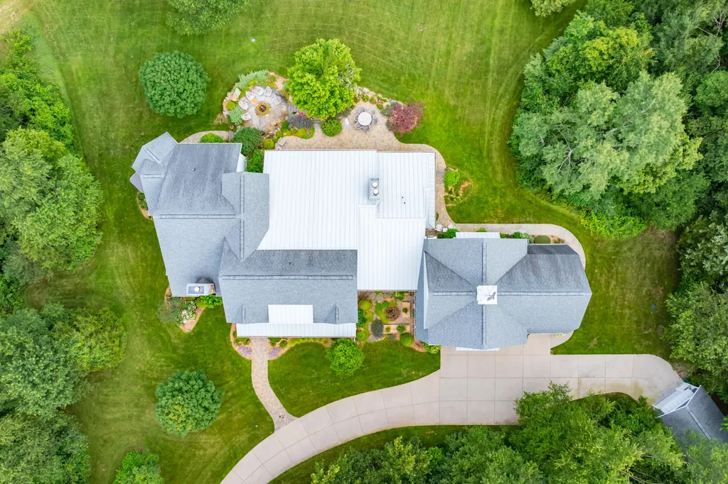 10030 W Rs Avenue Texas Charter Township MI 49071