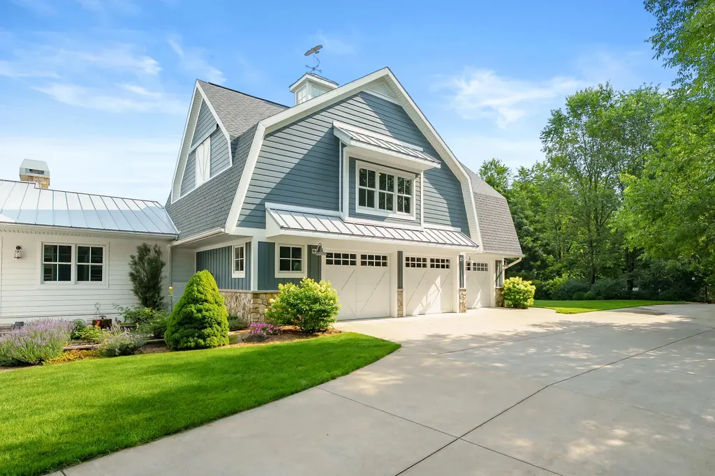10030 W Rs Avenue Texas Charter Township MI 49071