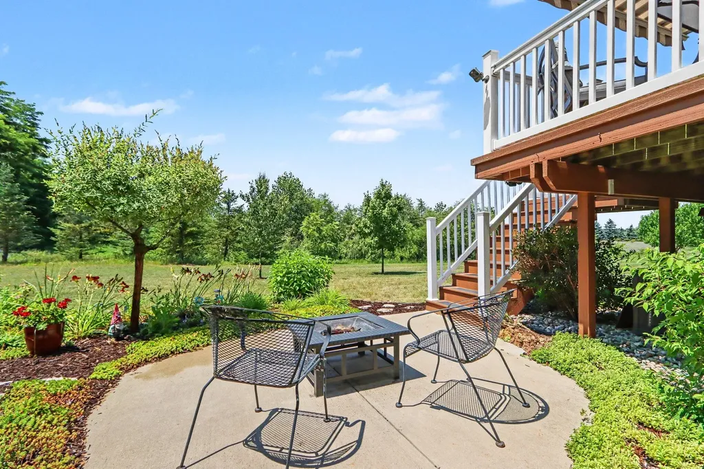 56512 Terra Vista Boulevard Mattawan Village MI 49071