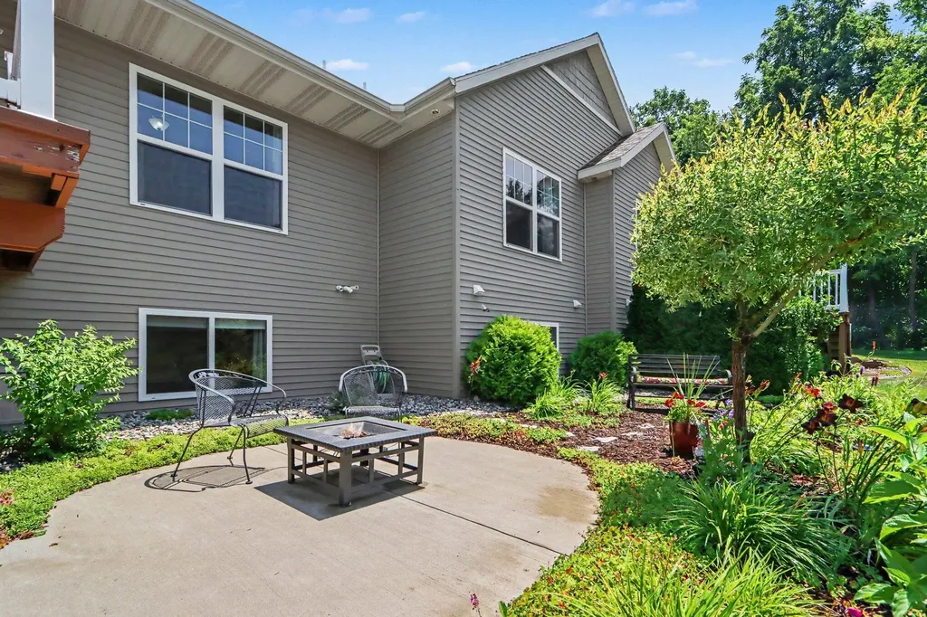 56512 Terra Vista Boulevard Mattawan Village MI 49071