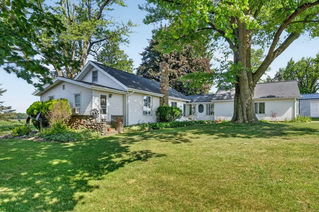 2871 River Road Hastings Charter Township MI 49058