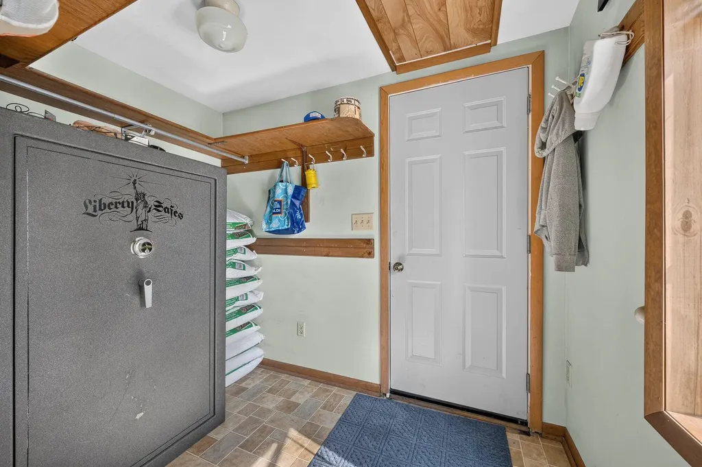 2871 River Road Hastings Charter Township MI 49058