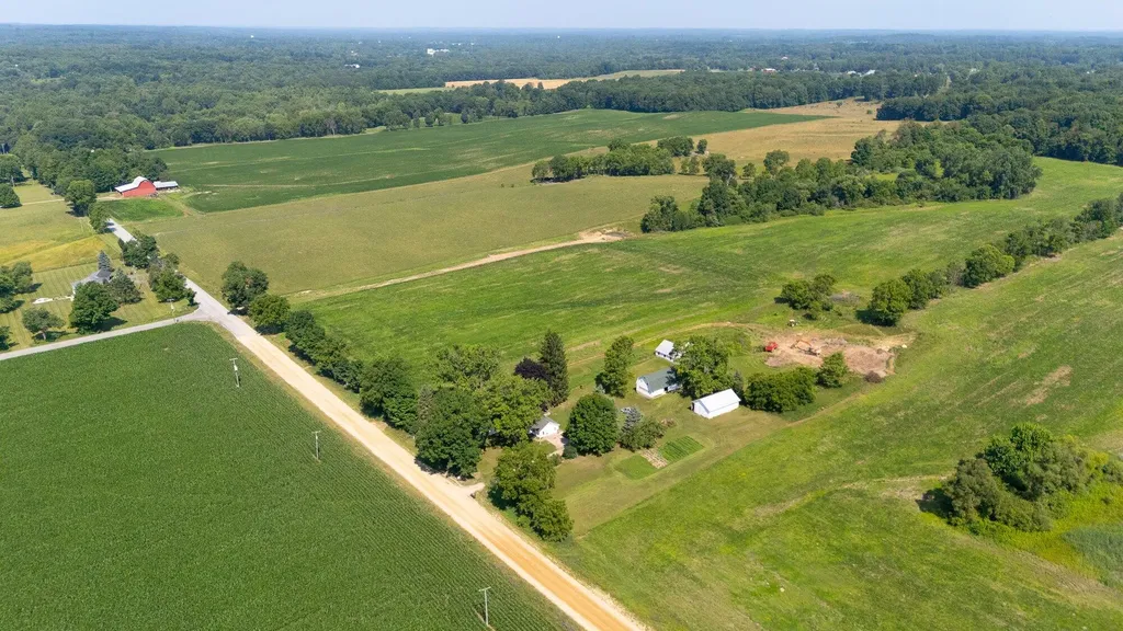 2871 River Road Hastings Charter Township MI 49058