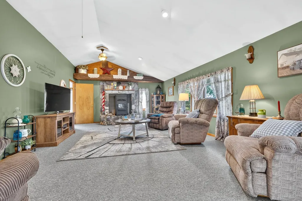 2871 River Road Hastings Charter Township MI 49058