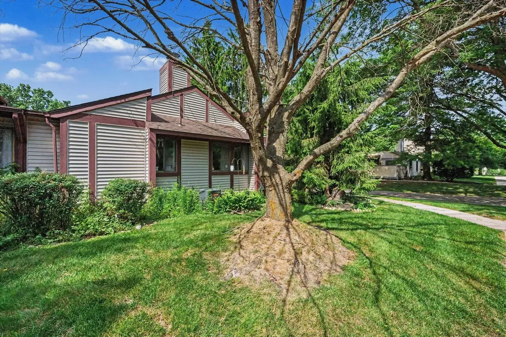 4863 Foxfire Trail Portage City MI 49024