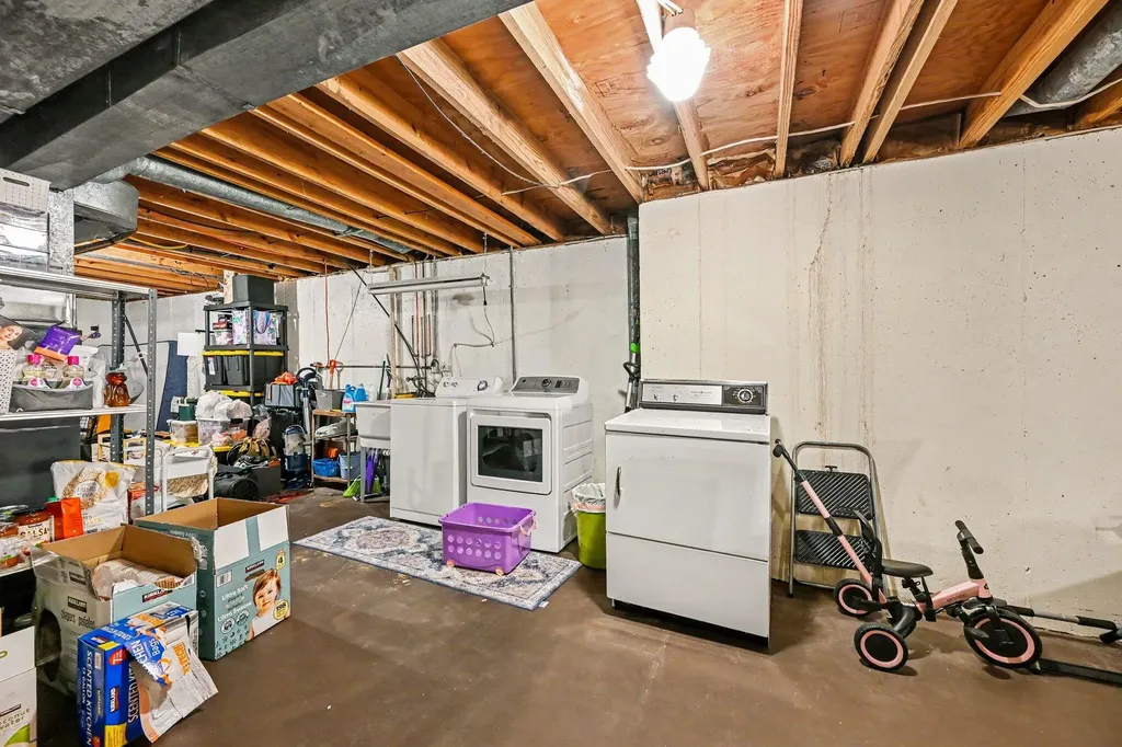 4863 Foxfire Trail Portage City MI 49024