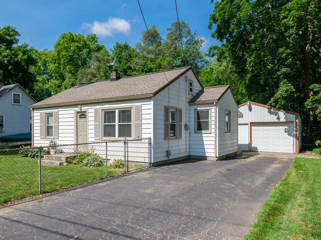 600 Azuba Avenue Comstock Charter Township MI 49048