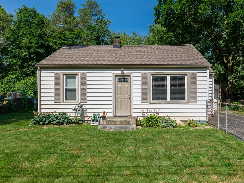 600 Azuba Avenue Comstock Charter Township MI 49048