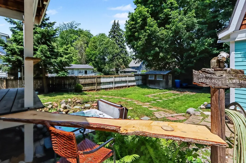 1227 E Cork Street Kalamazoo City MI 49001