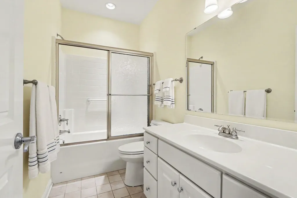 2600 West Port Drive Oshtemo Charter Township MI 49009