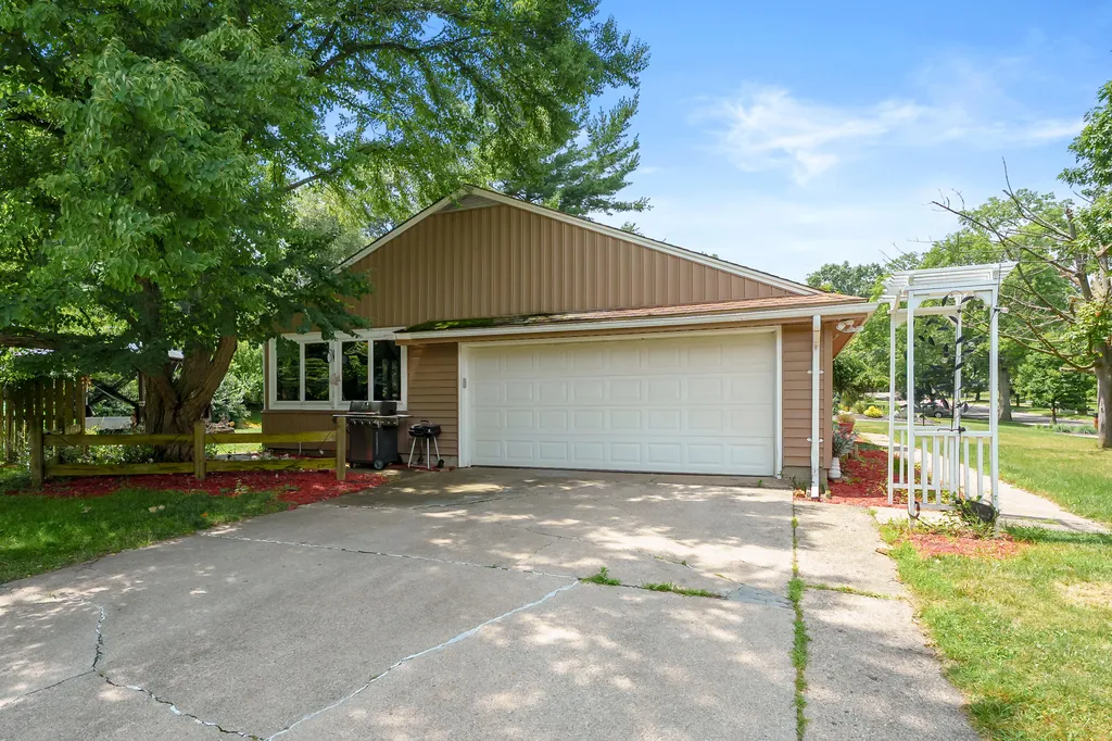 2805 Winchell Avenue Kalamazoo City MI 49008