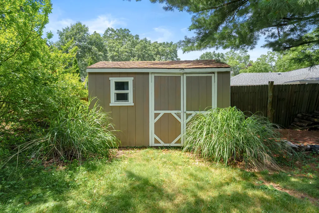 2805 Winchell Avenue Kalamazoo City MI 49008