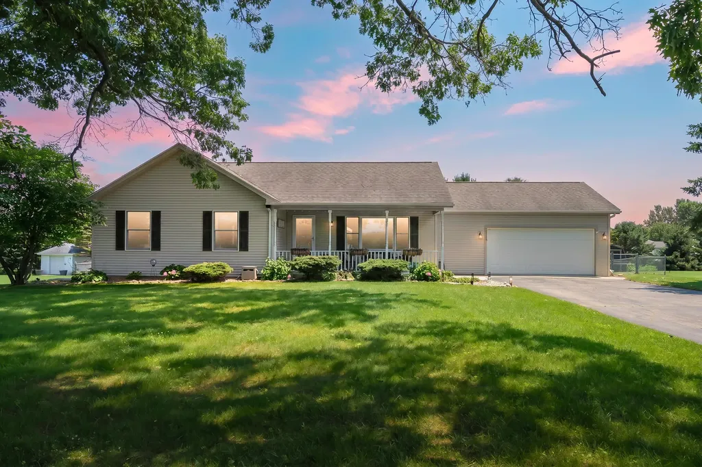 53439 Rolling Meadow Boulevard Antwerp Township MI 49079