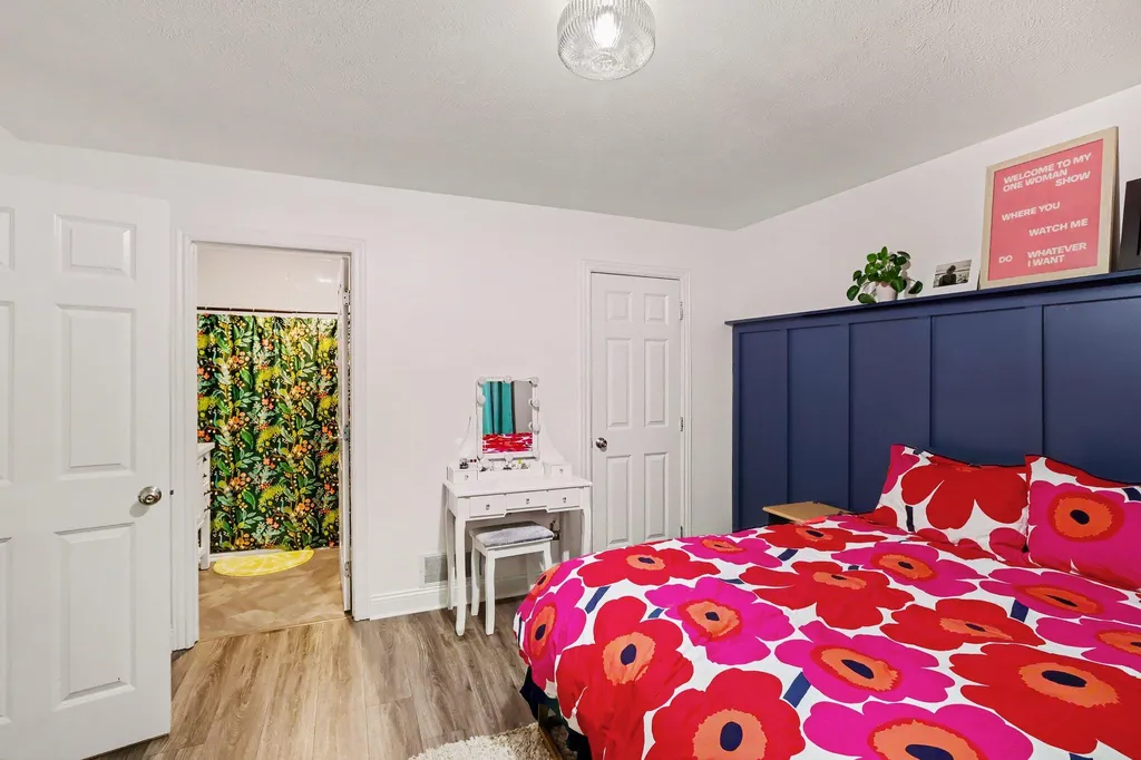 2909 Parkview Avenue Kalamazoo City MI 49008