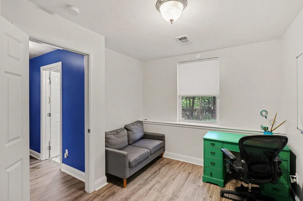 2909 Parkview Avenue Kalamazoo City MI 49008