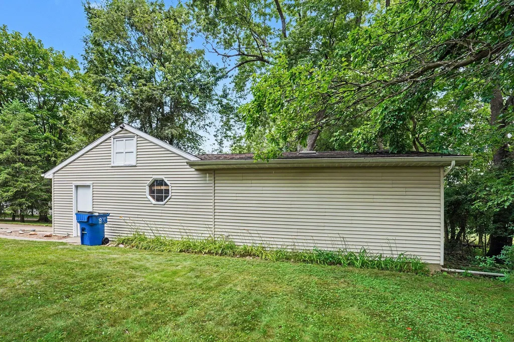 702 N Orient Street Parchment City MI 49004