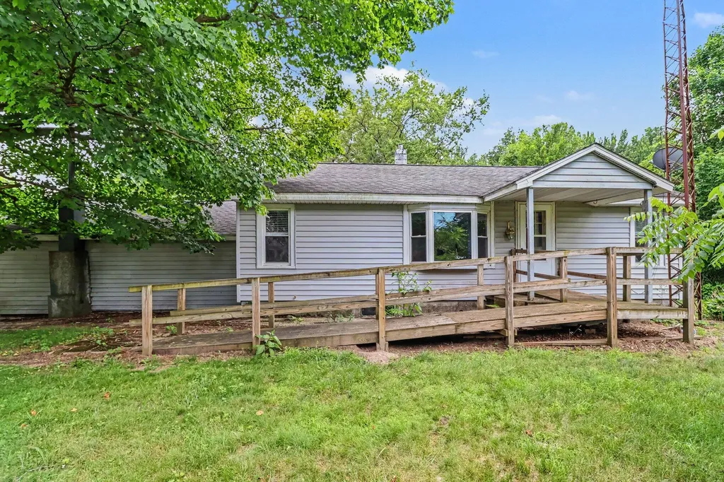 60169 Church Street Geneva Township MI 49056