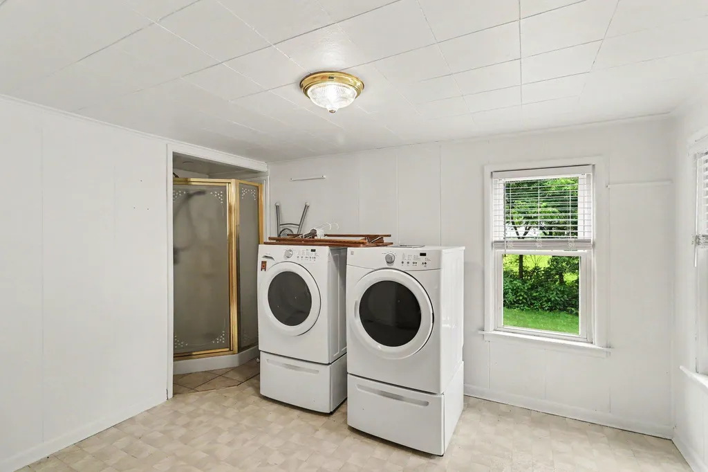 60169 Church Street Geneva Township MI 49056