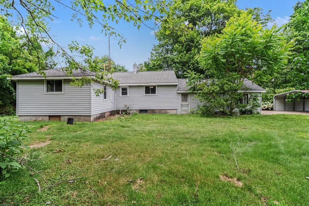 60169 Church Street Geneva Township MI 49056