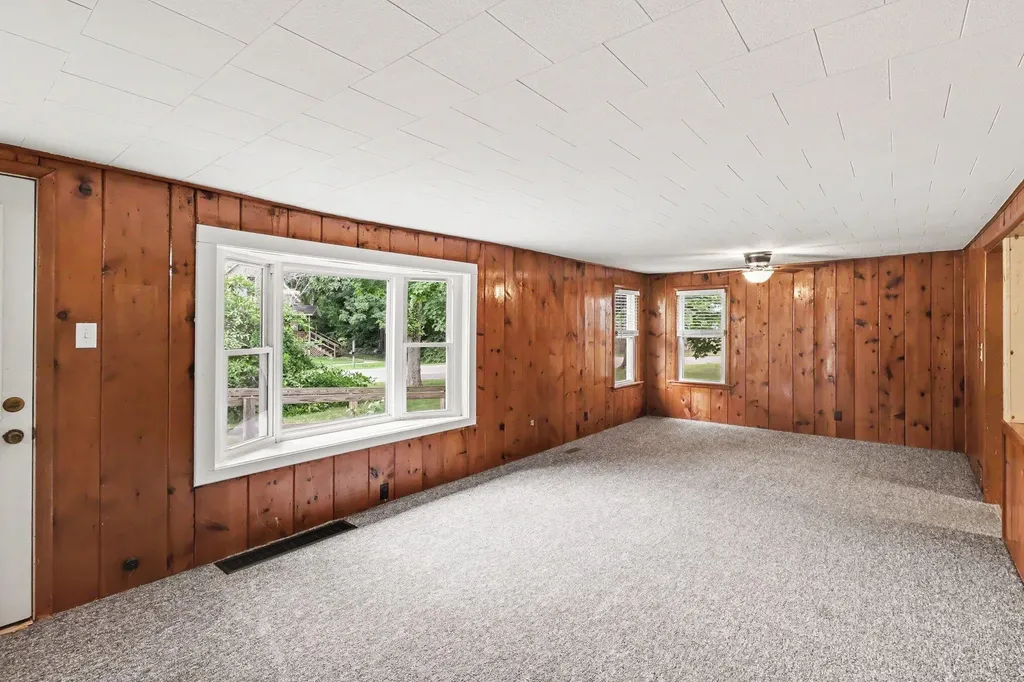 60169 Church Street Geneva Township MI 49056