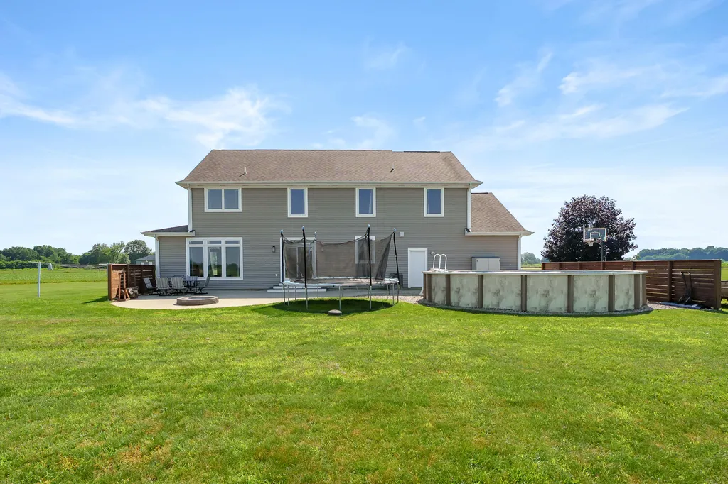 52075 45th Street Paw Paw Township MI 49079