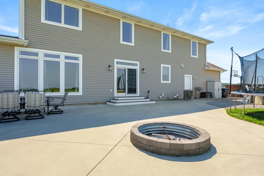 52075 45th Street Paw Paw Township MI 49079