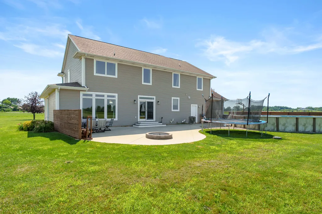 52075 45th Street Paw Paw Township MI 49079