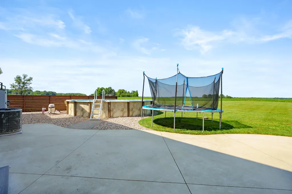 52075 45th Street Paw Paw Township MI 49079