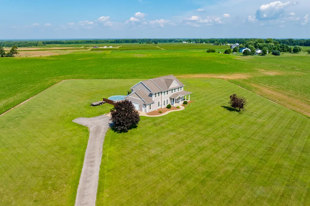 52075 45th Street Paw Paw Township MI 49079