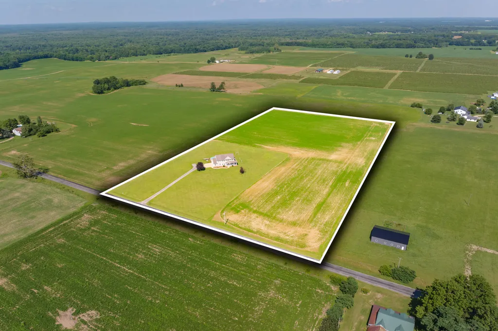 52075 45th Street Paw Paw Township MI 49079