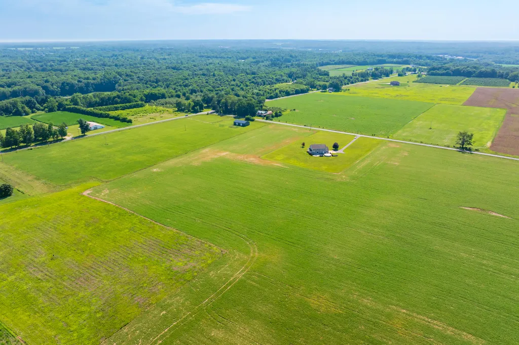 52075 45th Street Paw Paw Township MI 49079