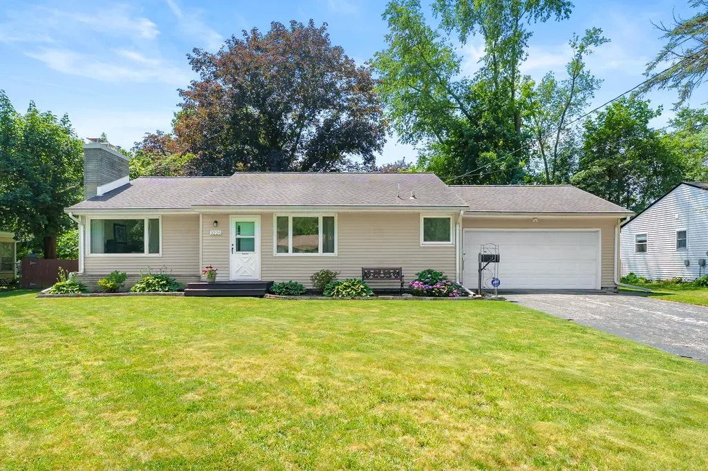 3225 Cranbrook Avenue Kalamazoo Charter Township MI 49006