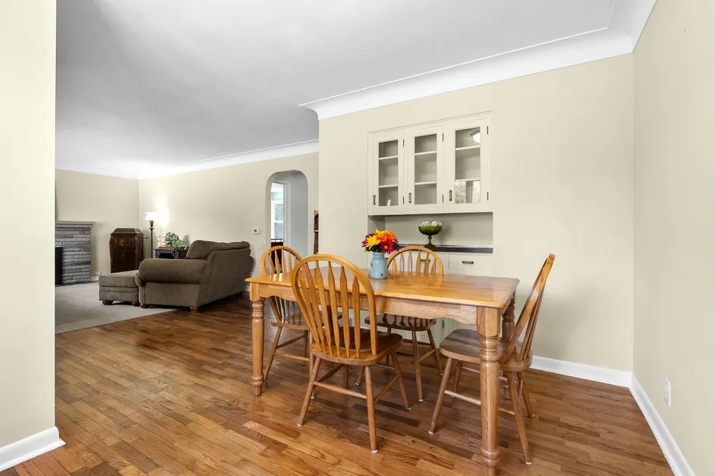 3225 Cranbrook Avenue Kalamazoo Charter Township MI 49006