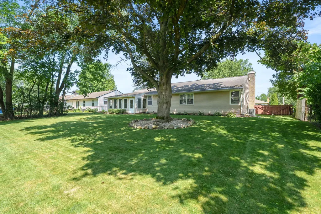 3225 Cranbrook Avenue Kalamazoo Charter Township MI 49006